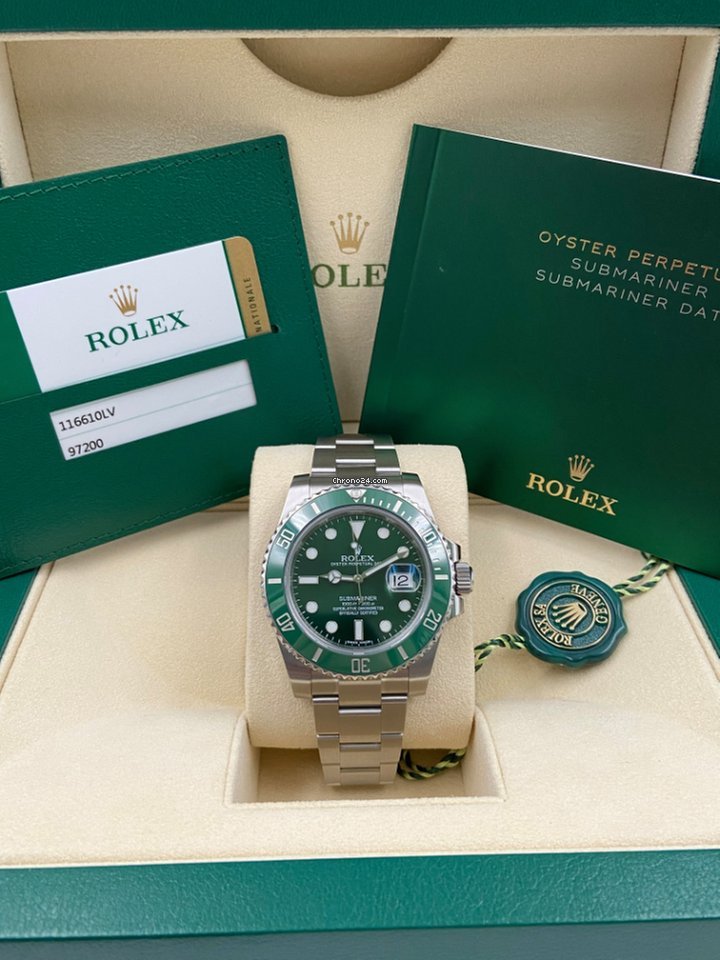 Submariner Date Green Hulk 40mm 116610LV Unworn 2019.