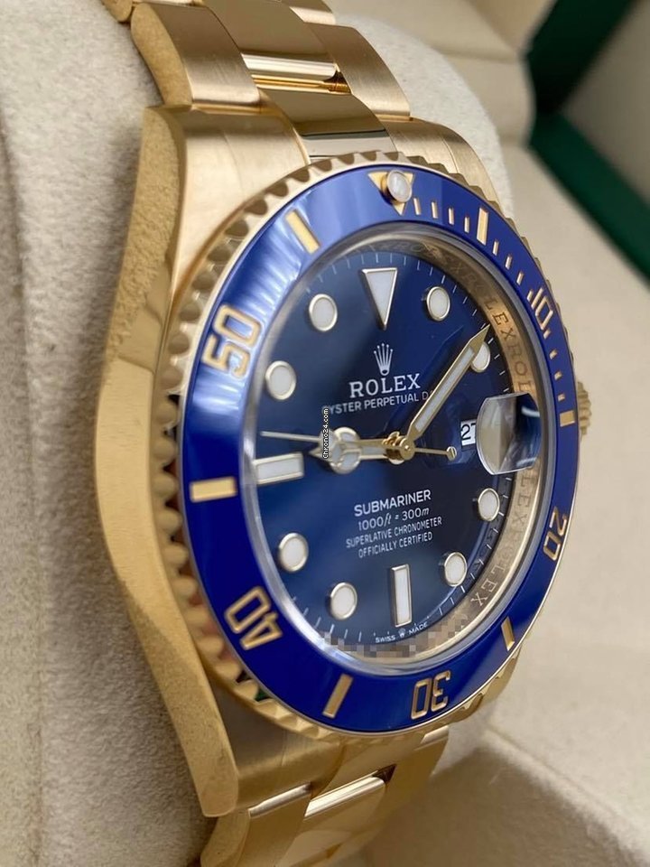 Submariner Date 41mm Blue Dial Yellow Gold 126618LB Unworn 2021.
