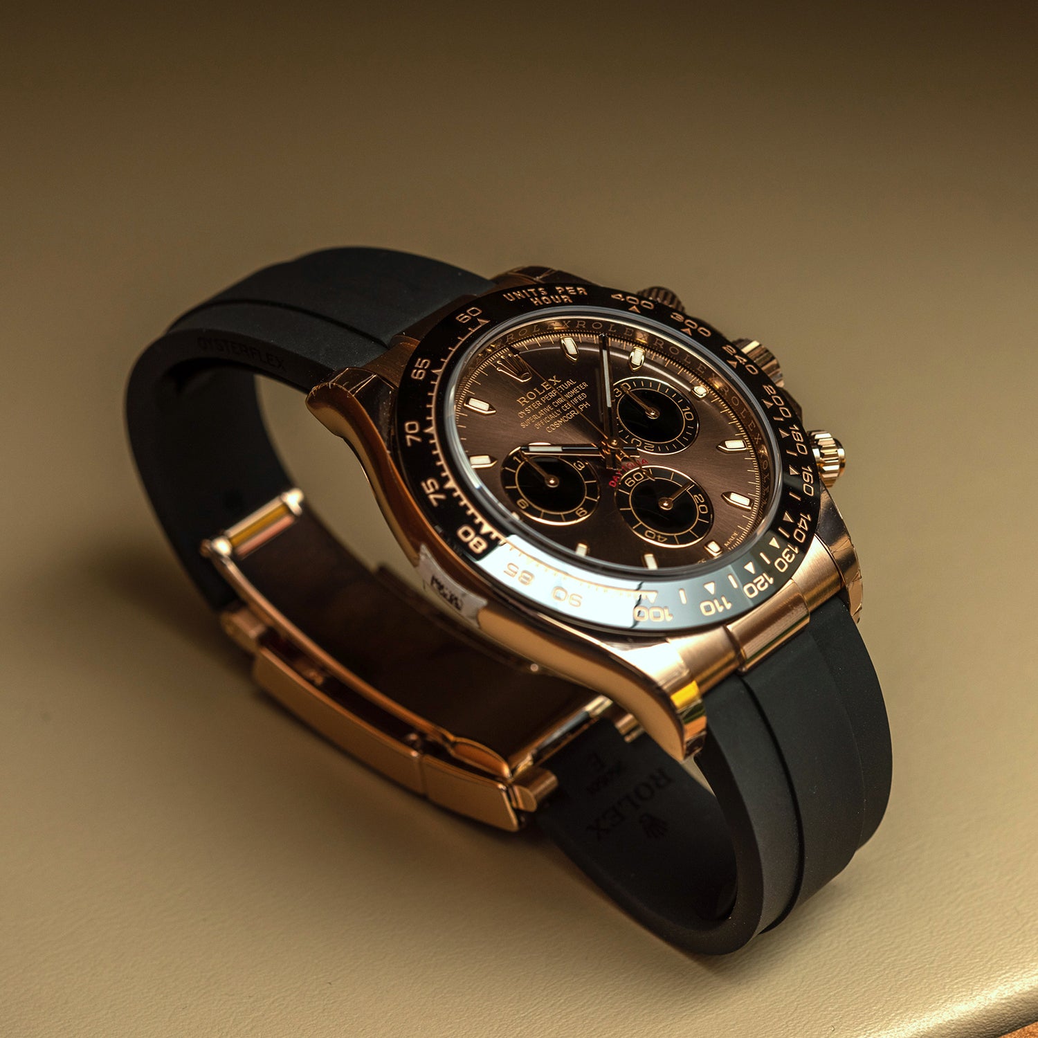 Rolex Daytona, Chocolate dial, Engraved Bezel, Rubber Oysterflex, Rose gold Watch 116515LN-0041