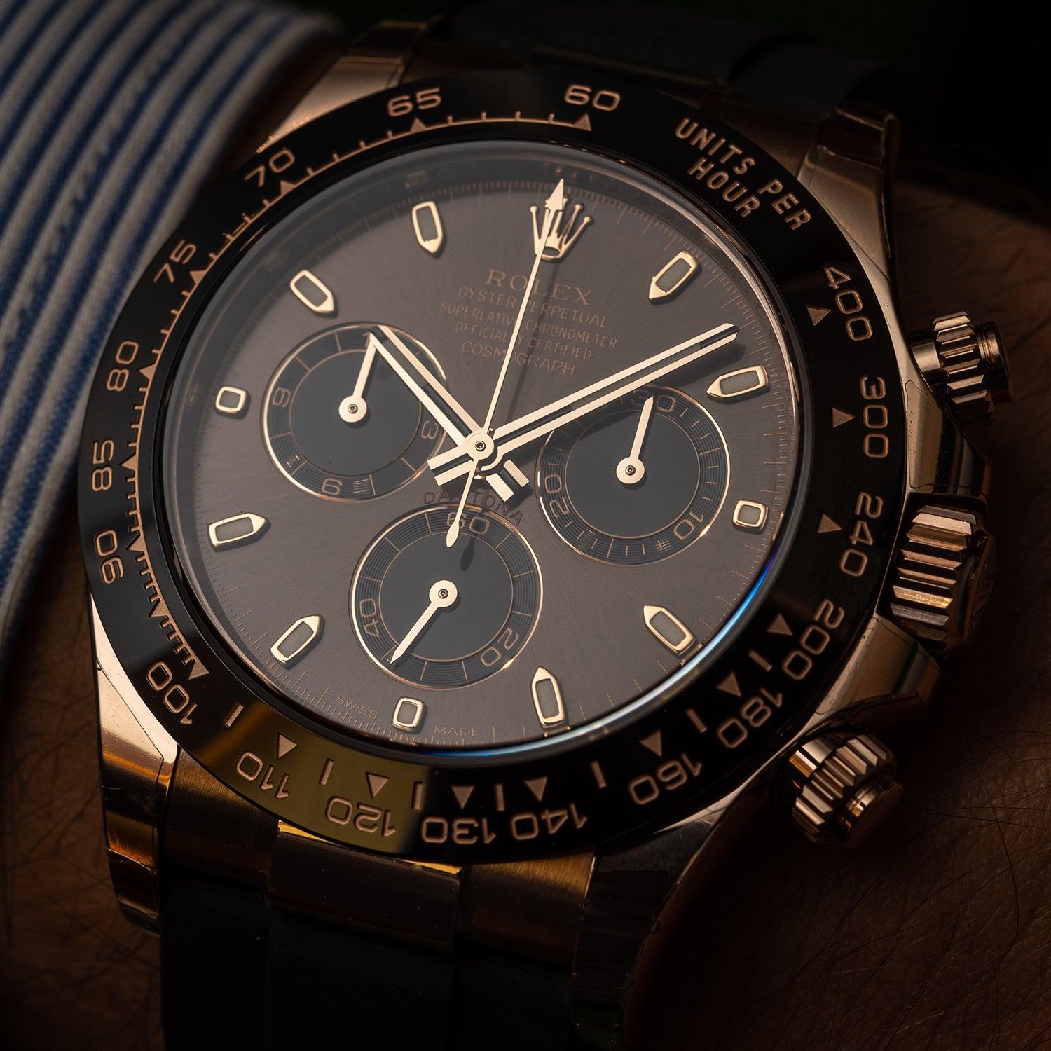 Rolex Daytona, Chocolate dial, Engraved Bezel, Rubber Oysterflex, Rose gold Watch 116515LN-0041