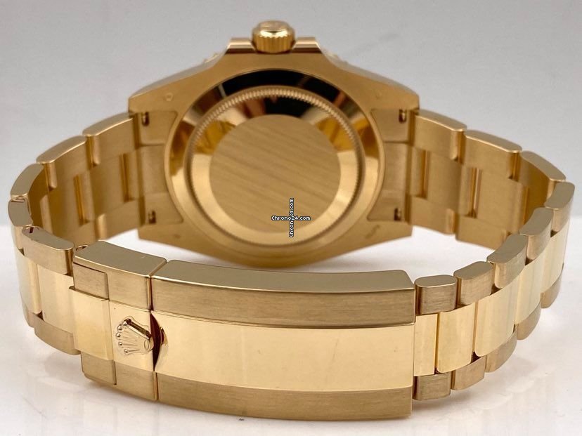 Submariner Date 41mm Blue Dial Yellow Gold 126618LB Unworn 2021.